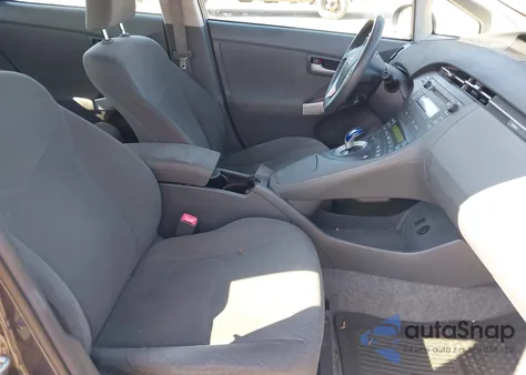 2011 Toyota Prius Two from USA, damaged, VIN JTDKN3DU4B0272062